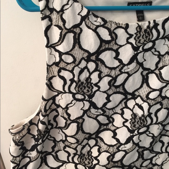 Express floral crop top - Picture 2 of 3